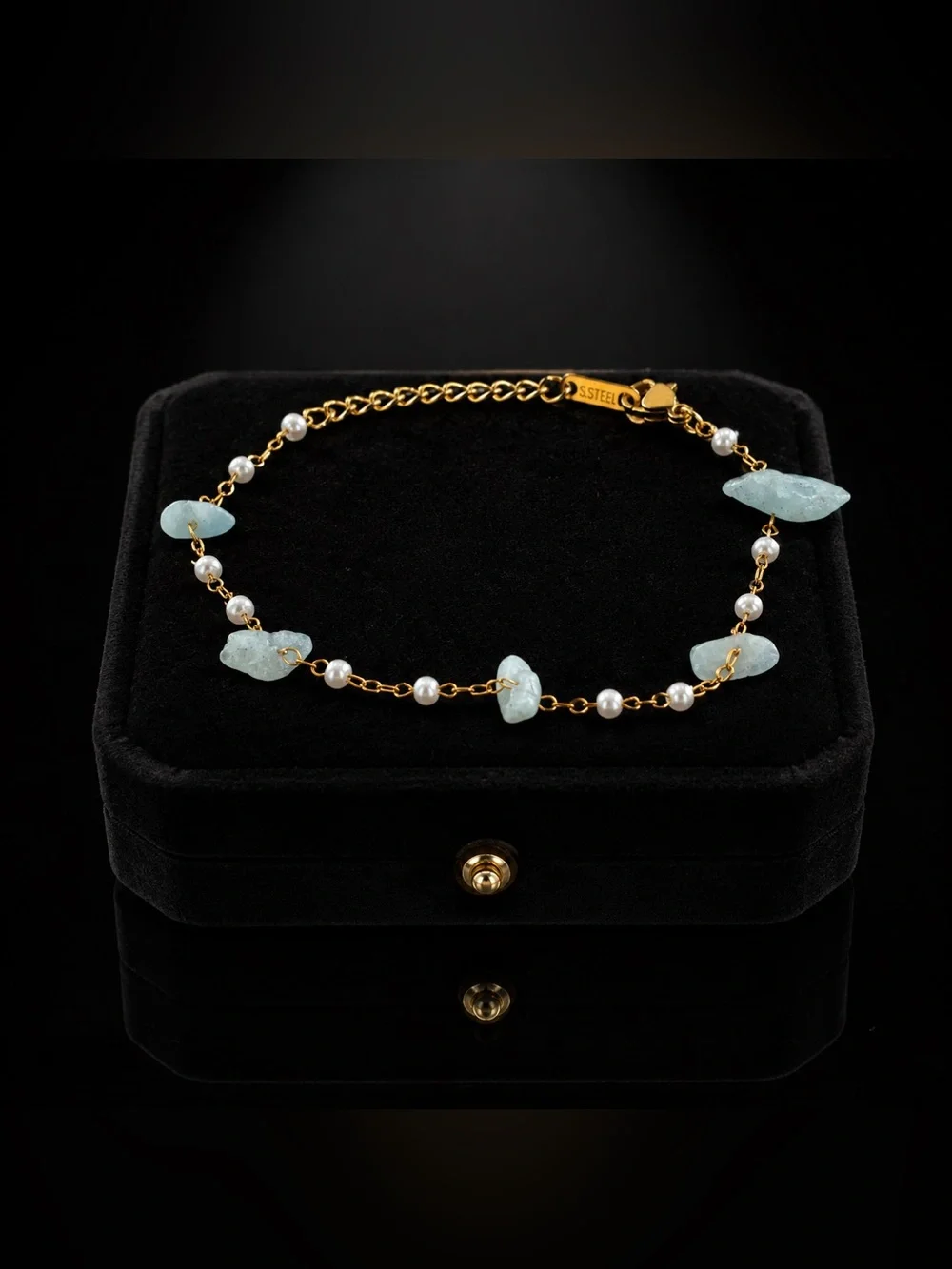 Gold Chain Bracelet with Aquamarine Chips and Pearl Accents
